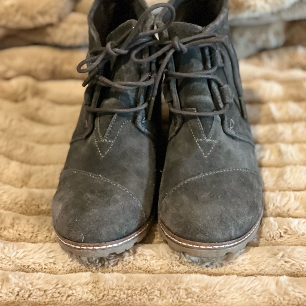 Toms Wedge Bootie